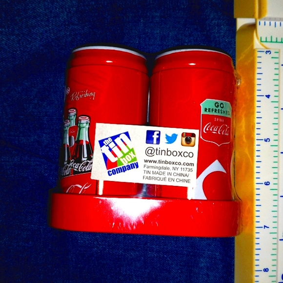 New Coke Cola Salt and Pepper Shaker - Picture 3 of 3